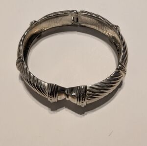 Silver Twisted Bangle Clamper Bracelet